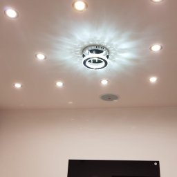 Instalatorstwo 4M - Solidne Oświetlenie Domu Brzeg