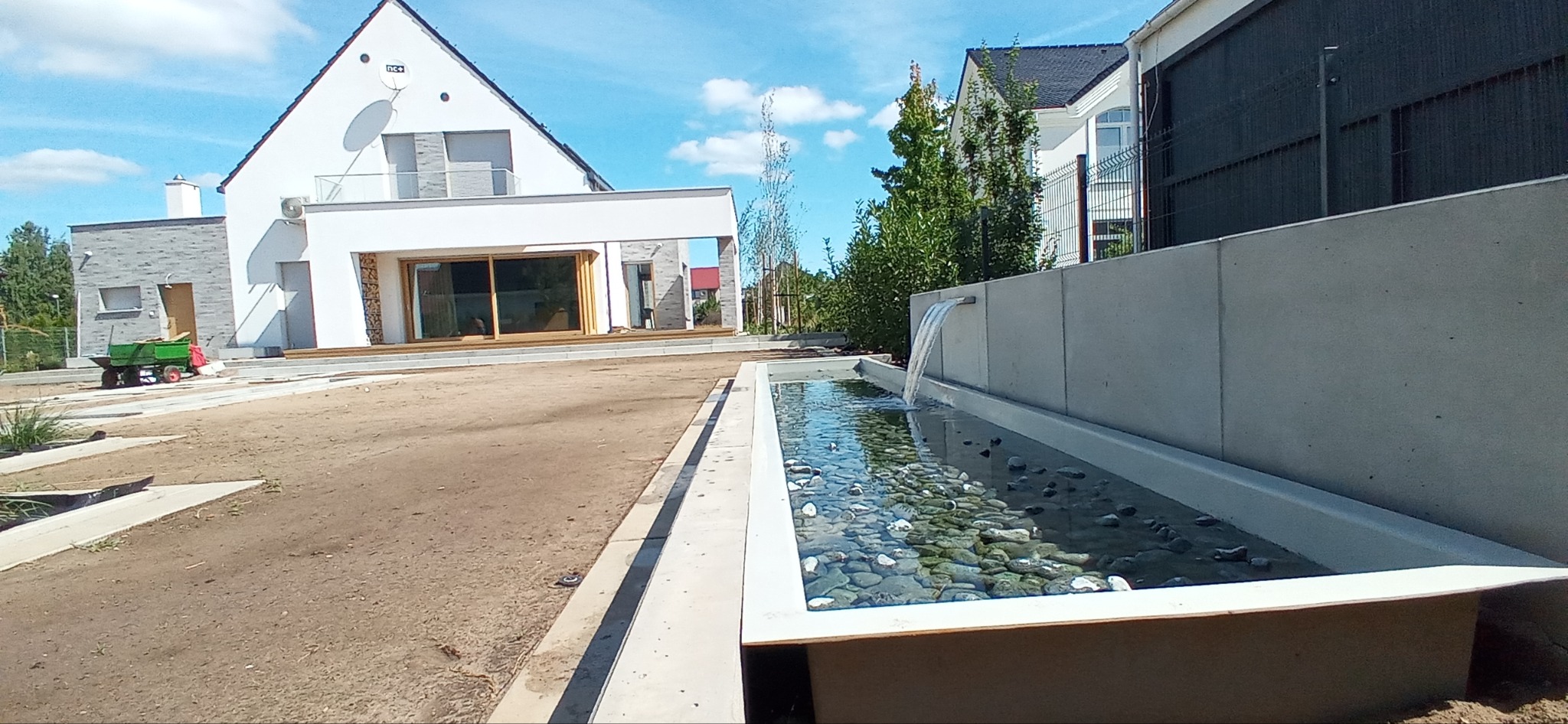 Nasza najlepsza realizacja jeżeli chodzi o budowę bruku , wszystkie betony w tym projekcie są naszego autorstwa .