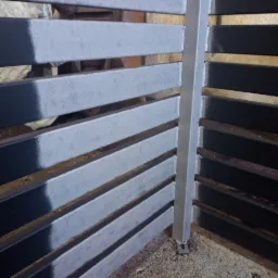 Piaskowanie balustrady.