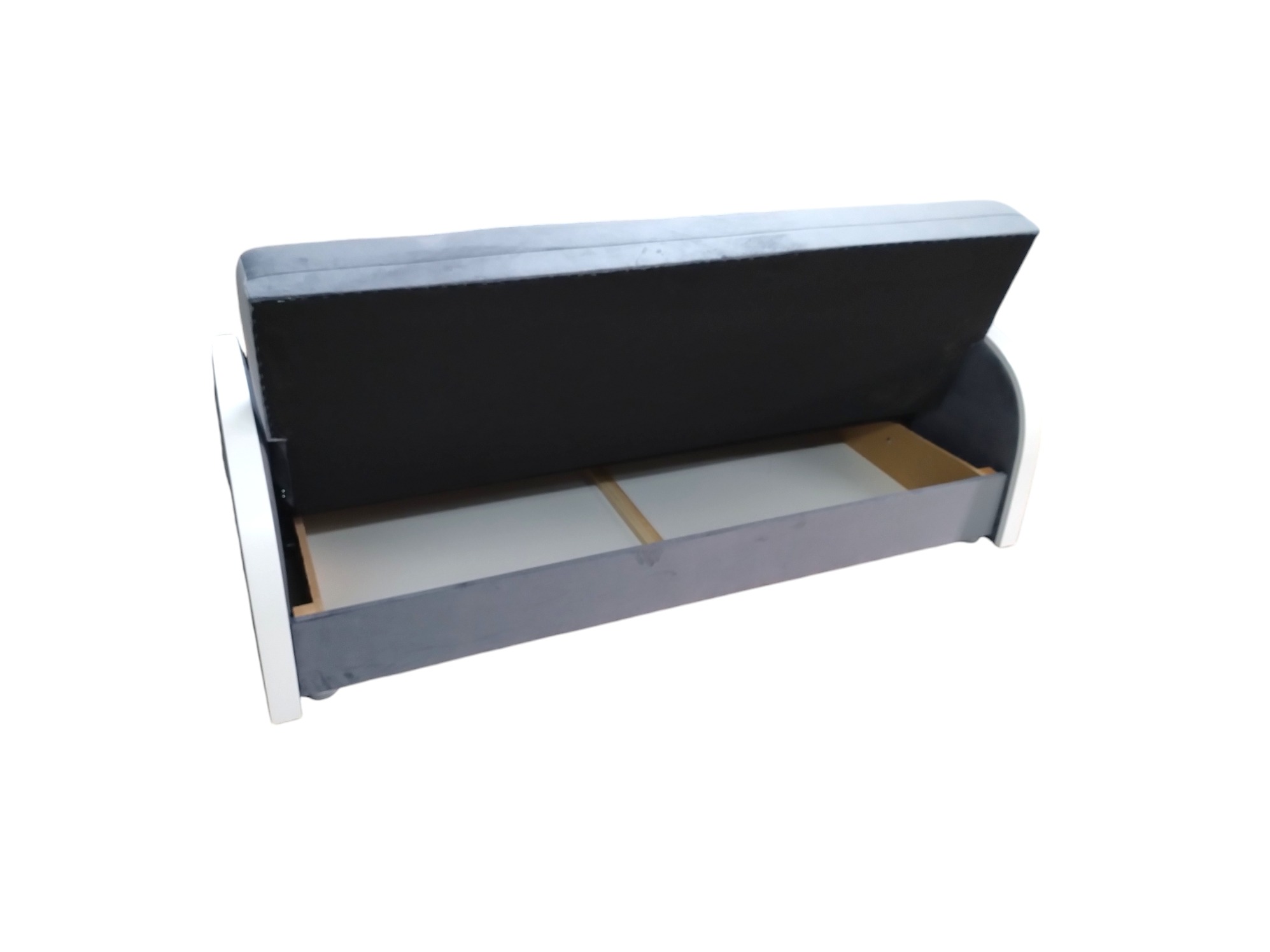 Przestronny pojemnik