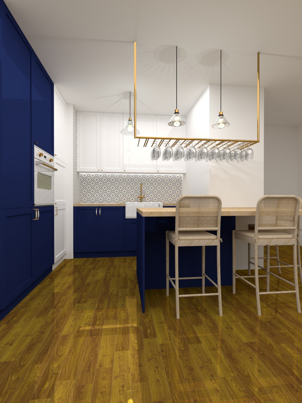 Wizualizacja kuchni z granatowymi szafkami, białymi górnymi szafkami, wzorzystą ścianą nad blatem, wyspą z beżowym blatem i dwoma krzesłami barowymi z rattanowym oparciem, oświetleniem nad wyspą...