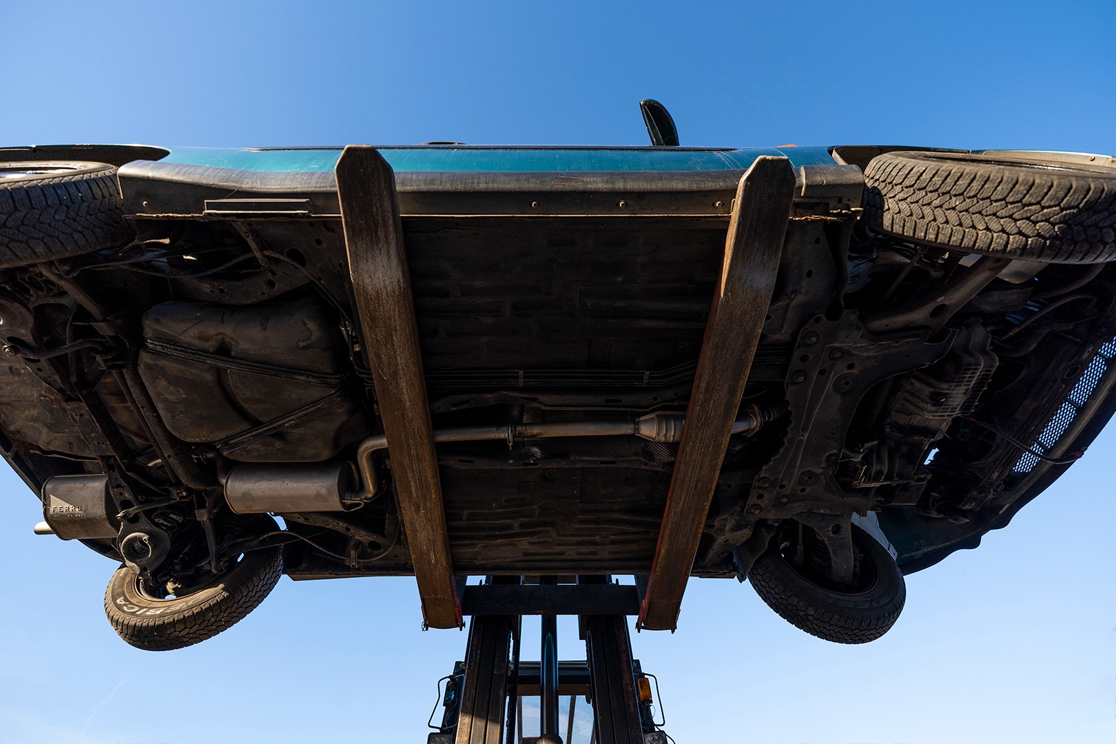 Wybierz nasz auto złom! Skorzystaj z usług renomowanej firmy, która wykonuje fachowe złomowanie pojazdów w Gliwicach.