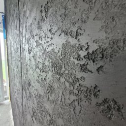 Tynki dekoracyjne czarny beton