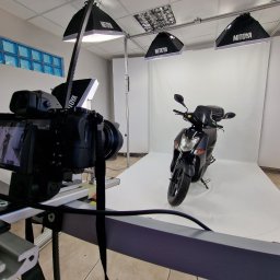 Posiadamy swoje studio fotograficzne z możliwością wykonania zdjęć 360 :)