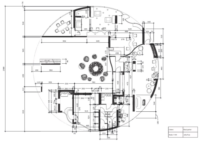 Rzut parteru domu o nietypowym, okrągłym kształcie, z zaznaczonymi wymiarami i podziałem pomieszczeń, w tym salonu, sypialni, łazienki i ogrodu zimowego.