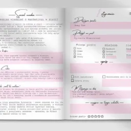 Otwarty notatnik z kalendarzem marketingowym na styczeń, zawierający porady dotyczące strategii w mediach społecznościowych, z miejscem na notatki i planowanie postów.