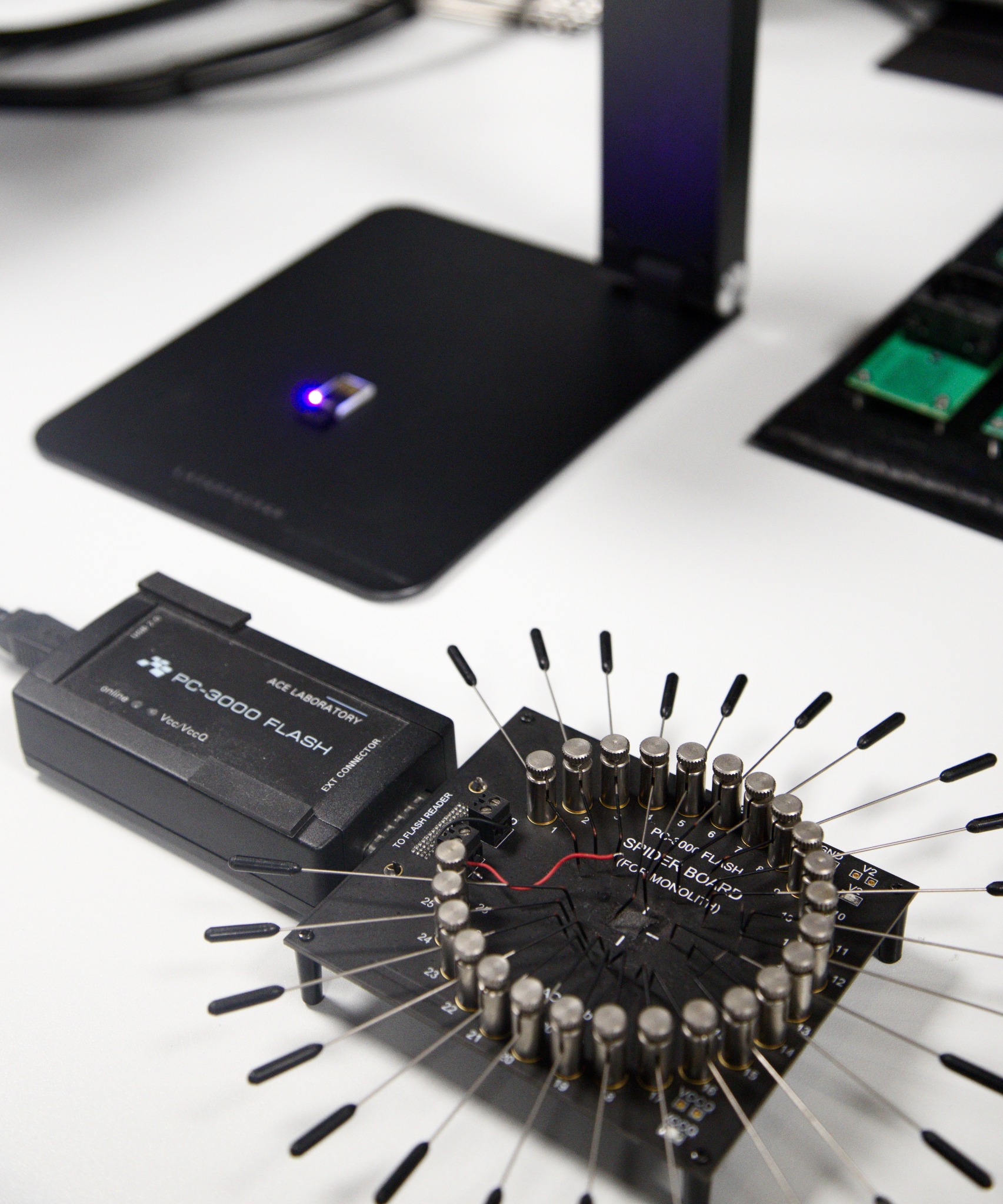 Odzyskiwanie Danych z uszkodzonej karty MicroSD za pomocą specjalistycznych narzędzi. (PC-3000 Flash)