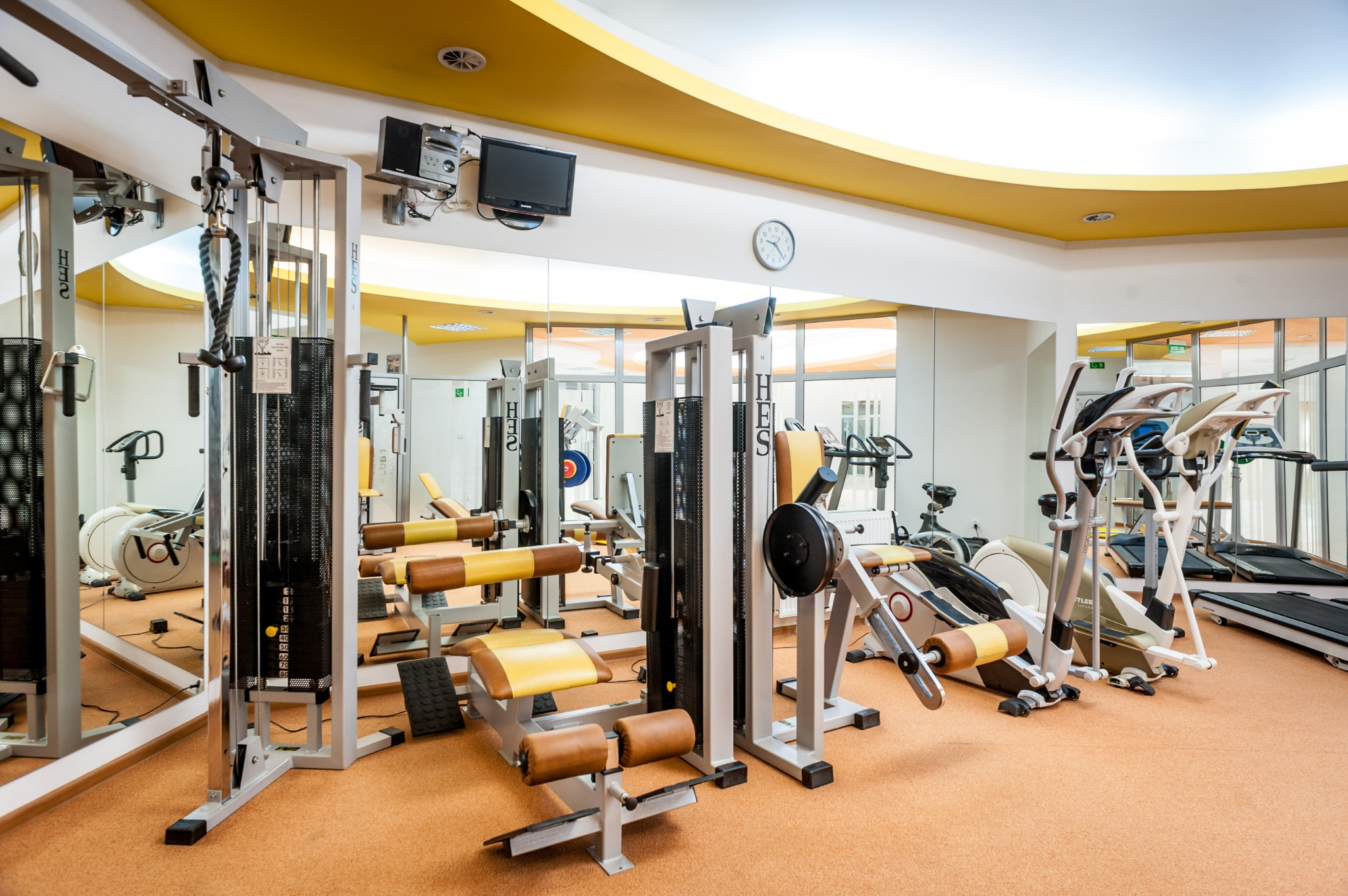 Kameralna siłownia to wspaniałe miejsce dla twojego treningu siłowego oraz treningu personalnego.