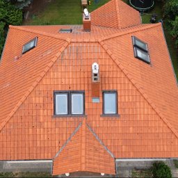 Mycie dachu odgrzybianiem, 150 m2.
Okres prac 1 dzień.