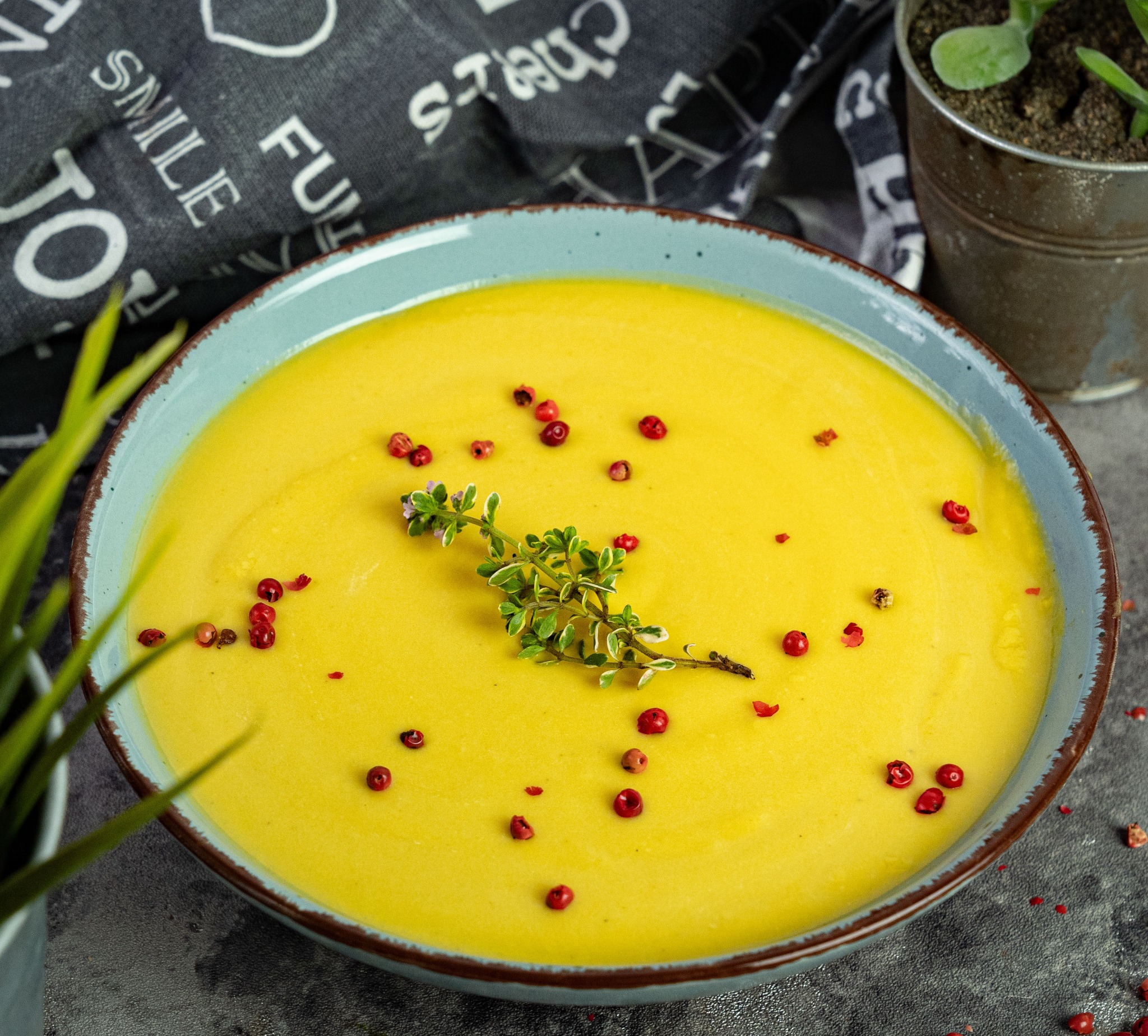 Krem z dyni z prażonymi pestkami słonecznika