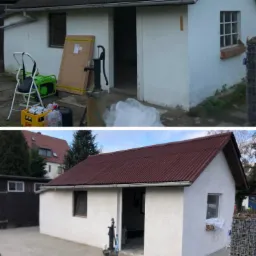 Porównanie stanu budynku gospodarczego przed i po renowacji dachu: od ciemnoszarej blachy falistej do nowej, bordowej; odświeżona elewacja, nowy chodnik z kostki brukowej.