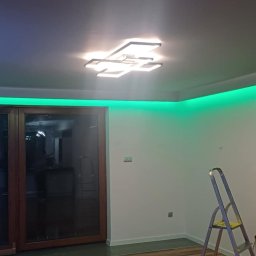 W.A.G Team - Malowanie na biało, montaż led, montaż maskownicy GK karnisza, montaż listew przypodłogowych