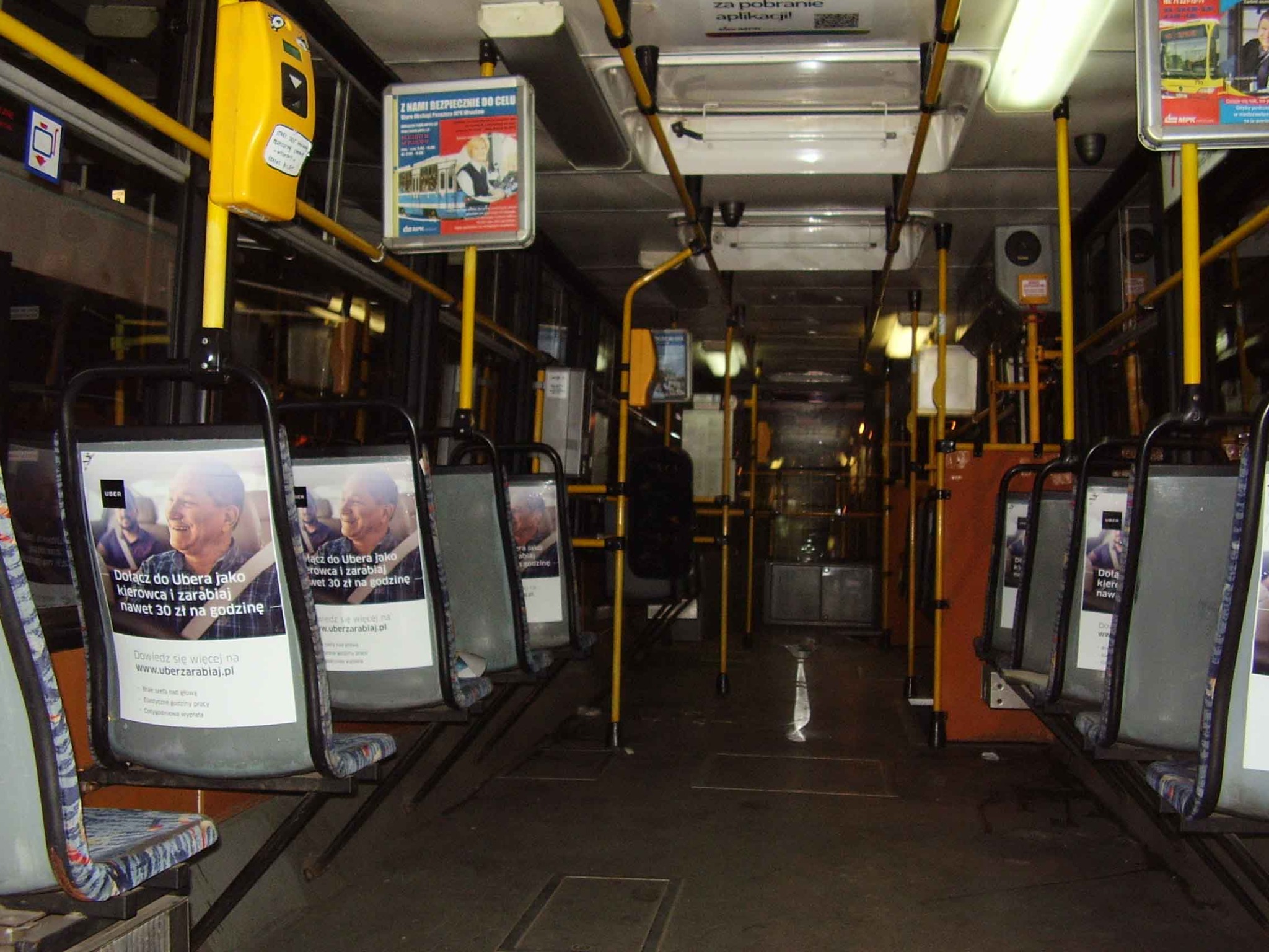 Reklama w tramwajach - oferta pracy, Uber