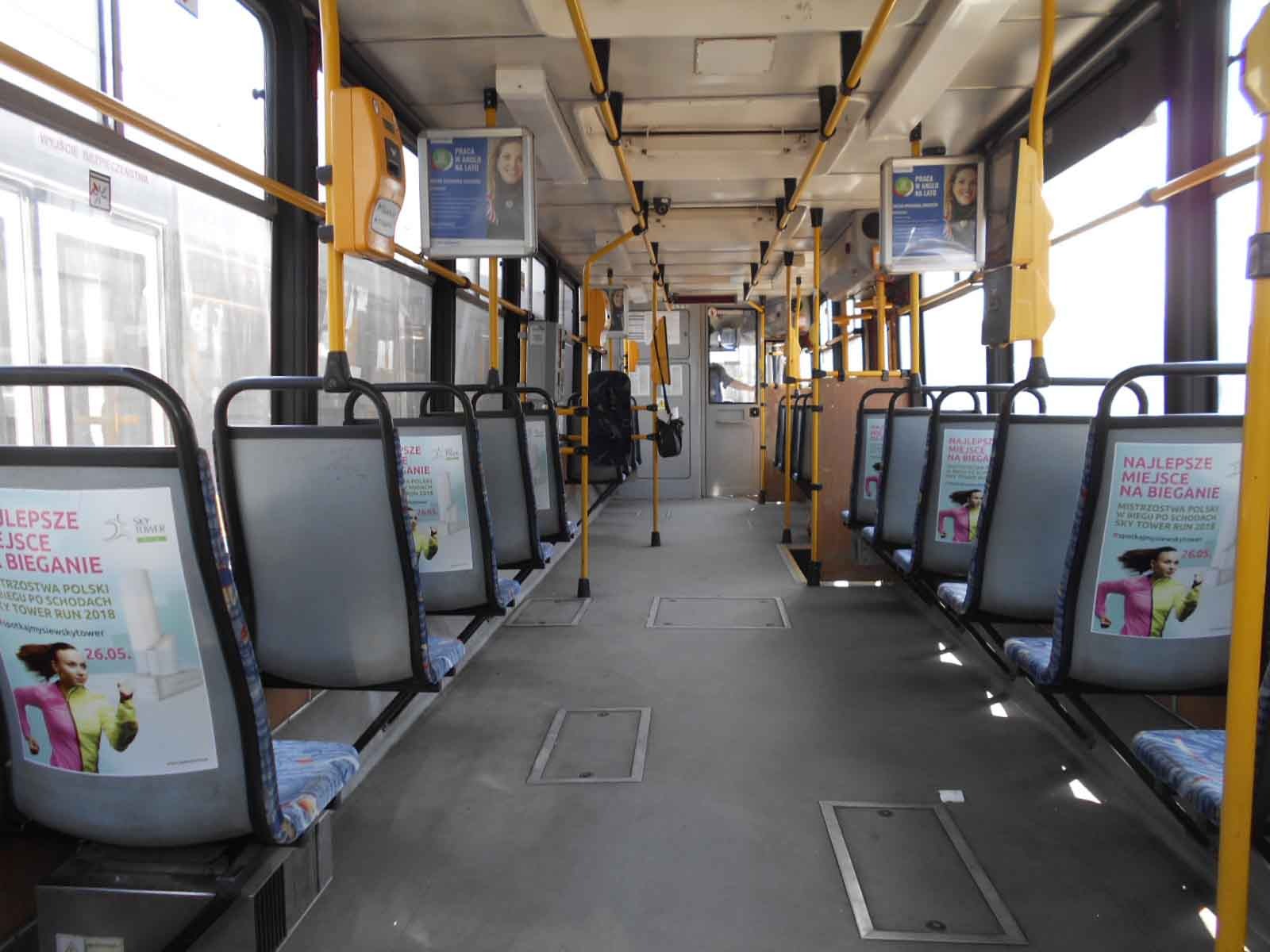 Reklama w tramwajach w Krakowie - galerie handlowe, Sky Tower