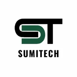 Logo firmy Sumitech z zielono-czarnym symbolem ST nad napisem nazwy firmy.