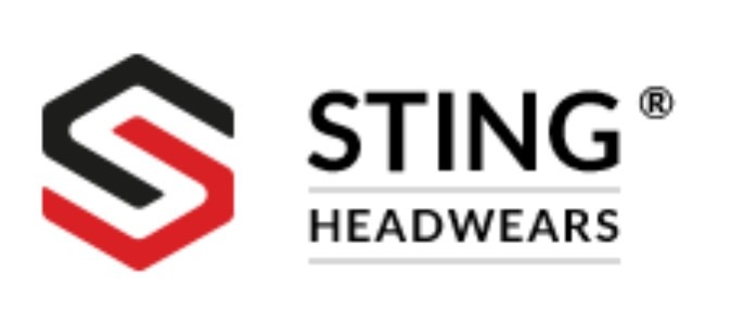 Logo firmy STING Headwears, przedstawiające stylizowaną literę S w czerwono-czarnym heksagonie obok nazwy firmy.