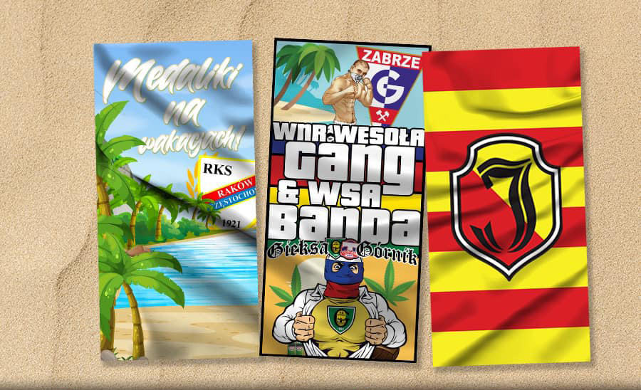 Trzy ręczniki plażowe z nadrukami: pierwszy z motywem wakacyjnym i logo RKS Raków Częstochowa, drugi z motywami Górnika Zabrze i nawiązaniami do GTA, trzeci w barwach Jagiellonii Białystok z herbem...
