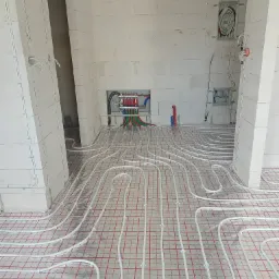 Montaż ogrzewania podlogowego