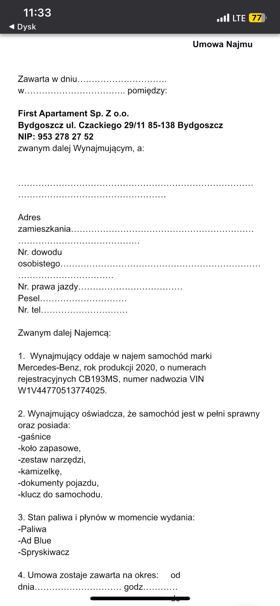 Skan umowy najmu samochodu marki Mercedes-Benz z 2020 roku, zawierający dane wynajmującego, informacje o stanie technicznym pojazdu oraz wyposażeniu.