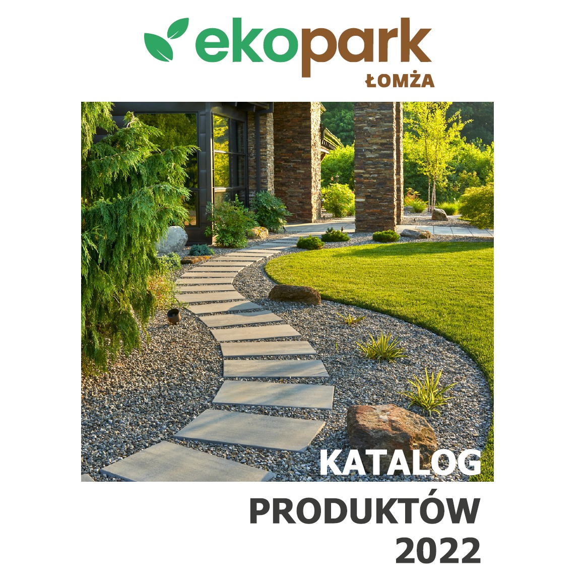 Okładka katalogu produktów z 2022 roku prezentująca ścieżkę z płyt betonowych ułożoną w żwirze, prowadzącą przez zadbany trawnik i ozdobne rośliny w ogrodzie.