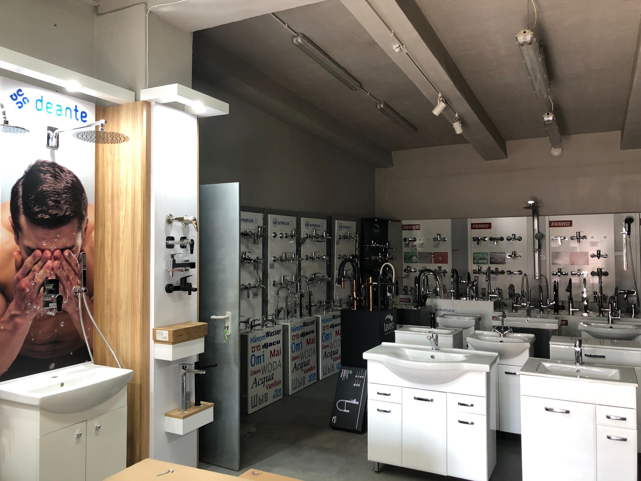 Na zdjęciach możesz zobaczyć tylko część naszego bogatego asortymentu! Serdecznie zapraszamy po więcej :)