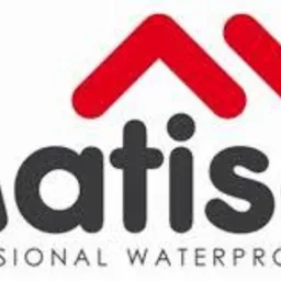 Logo Matisol PROFESSIONAL WATERPROOFING z czerwonym symbolem dachu, czarny napis na białym tle.