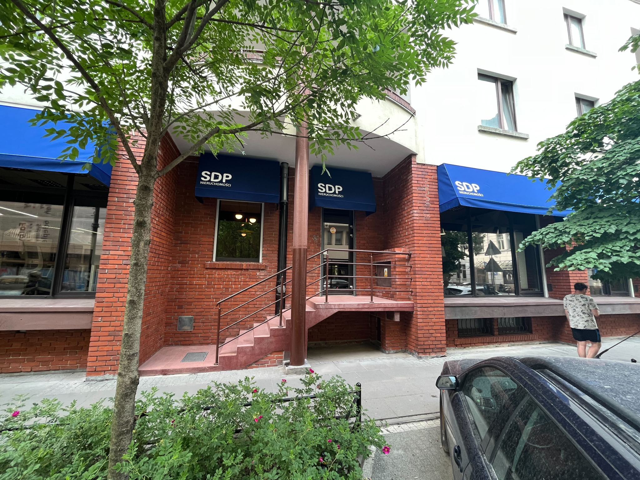 Siedziba firmy w Warszawie - ul. Wilcza 66/68.