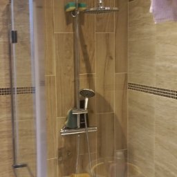 Albert Simons - Sufit Napinany w Salonie Poznań