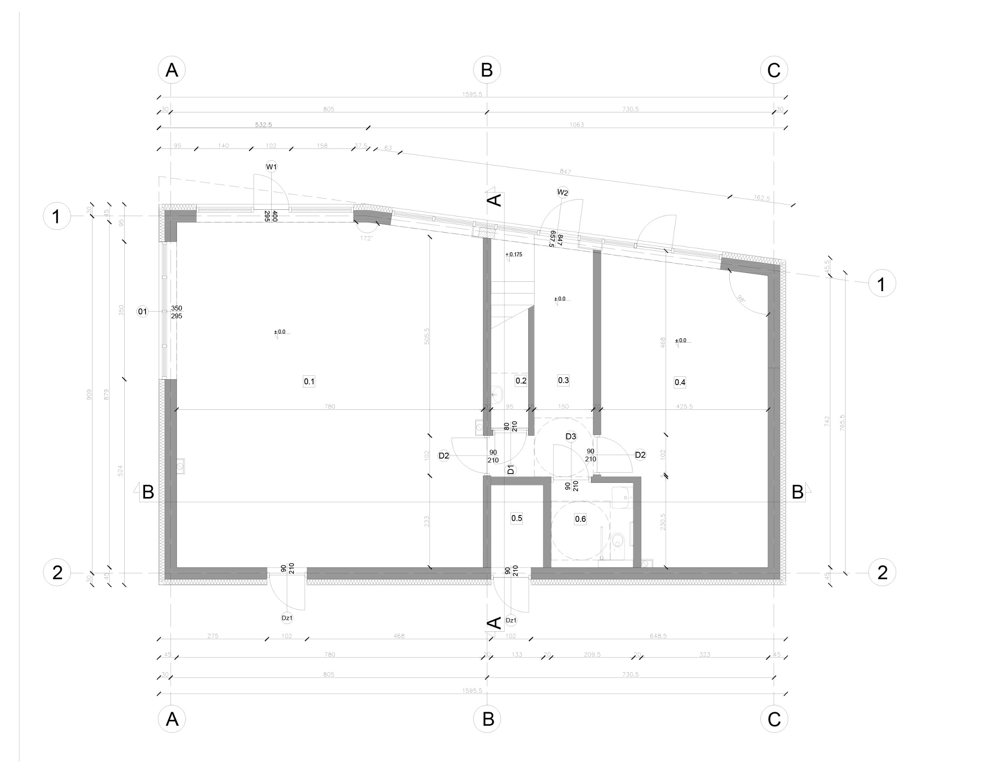 Techniczny rysunek architektoniczny mieszkania z wymiarami, oznaczonymi pomieszczeniami i symbolami okien oraz drzwi. Plan mieszkania z góry, widok z lotu ptaka.