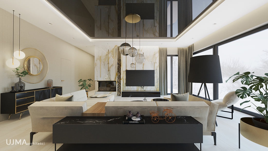 Elegancki salon w Konradowie z marmurową ścianą, czarnym sufitem lustrzanym i designerskimi lampami wiszącymi. Wnętrze doświetlone dużym oknem z widokiem na zimowy krajobraz, z beżową sofą modułową...
