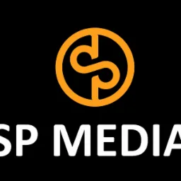Logo SP Media: stylizowana litera S w okręgu, pomarańczowa na czarnym tle, z białym napisem SP MEDIA poniżej.