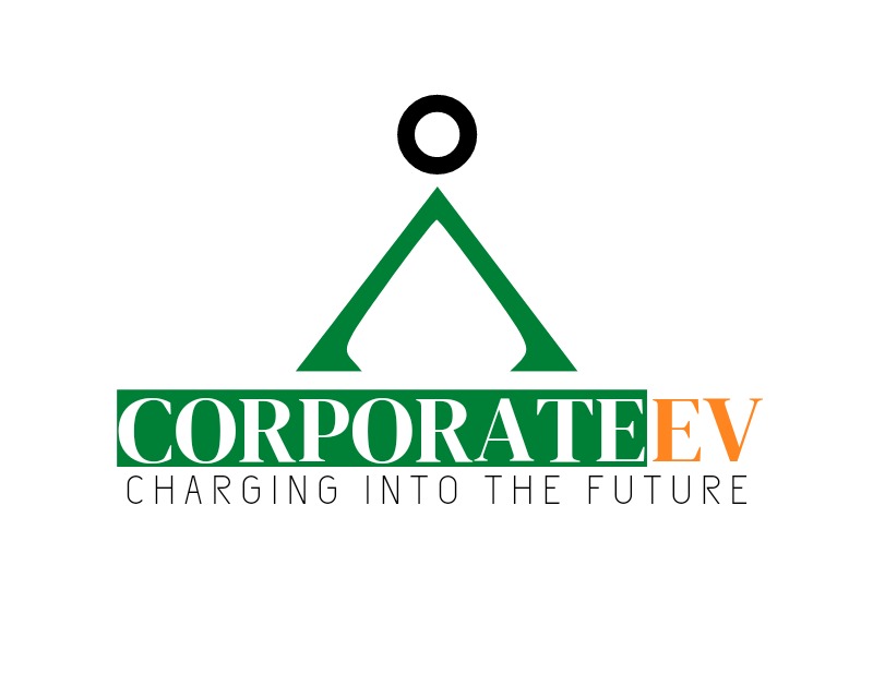 Logo firmy Corporate EV z zielonym trójkątem i czarnym okręgiem u góry, hasło 'Charging into the future' poniżej.