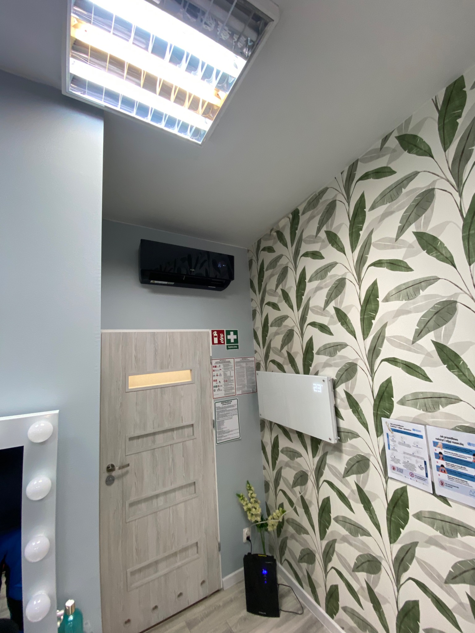 Aux J-Smart ART 3,5 kW - model z grzałka tacy ociekowej