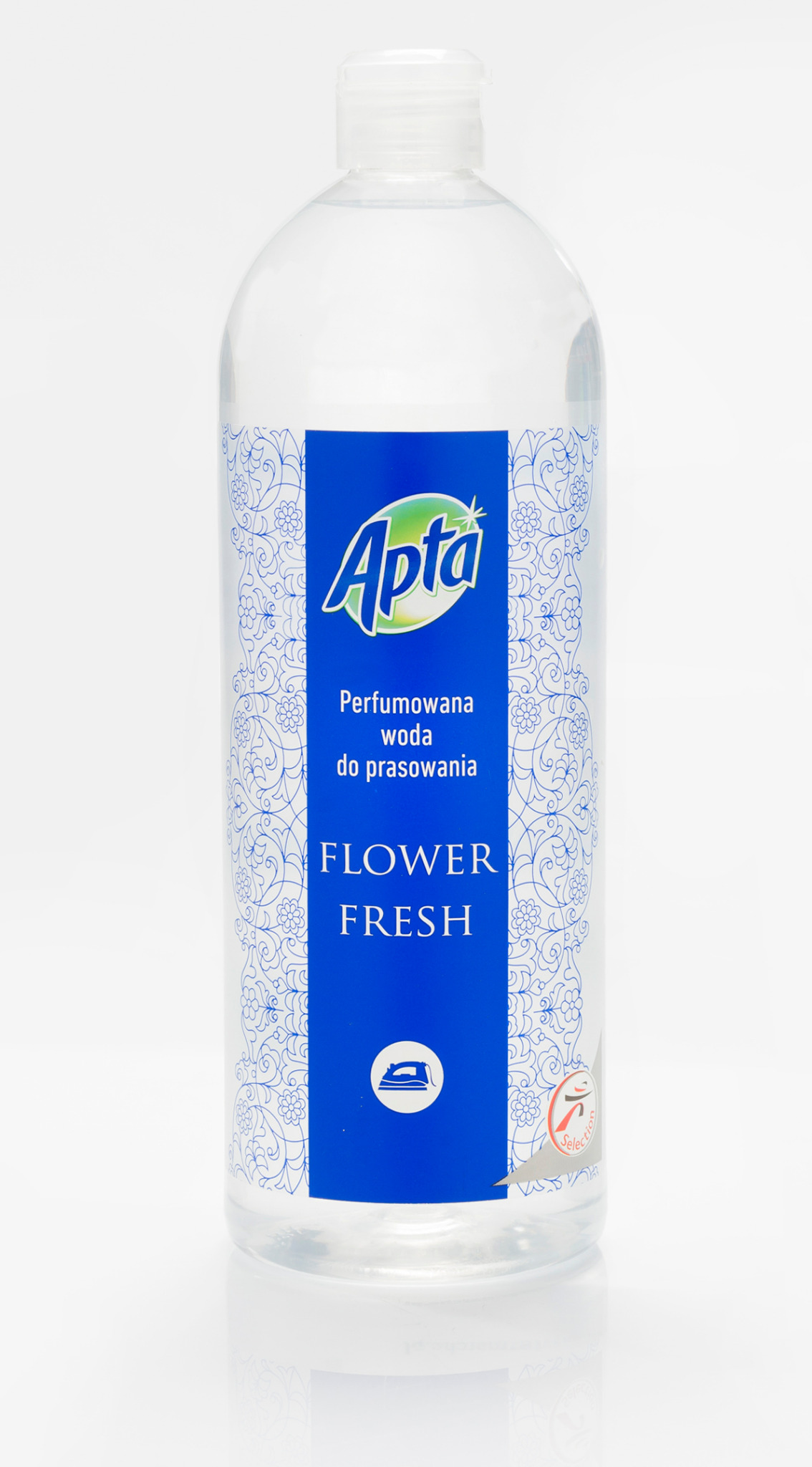 Butelka perfumowanej wody do prasowania Apta Flower Fresh z niebieską etykietą i motywem kwiatowym na białym tle.