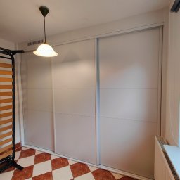 HIMEBLE SPÓŁKA Z OGRANICZONĄ ODPOWIEDZIALNOŚCIĄ - szafa z drzwiami przesuwnymi system sevroll