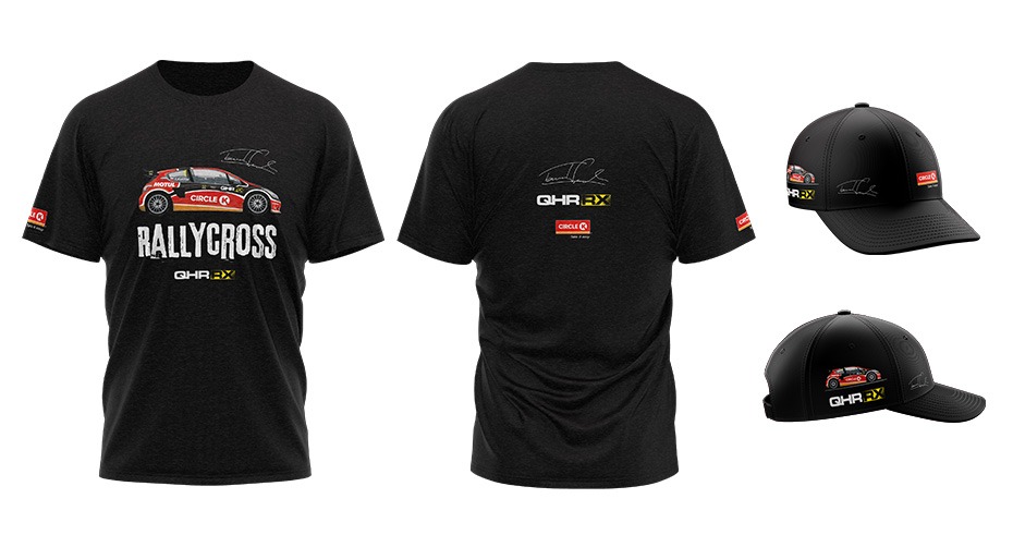 Czarny T-shirt i czapka z daszkiem z nadrukiem rajdowego samochodu, logo Circle K i napisem Rallycross.