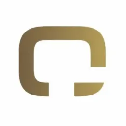 Złote logo w kształcie litery C z przerwami, na białym tle.