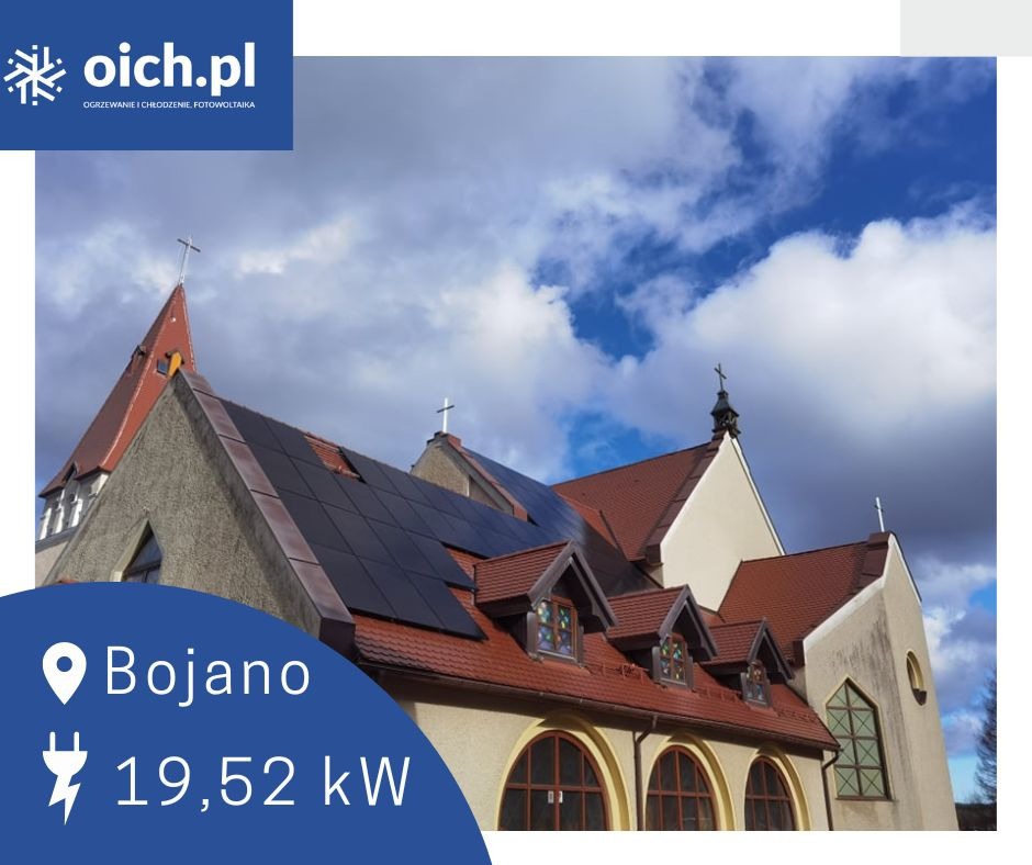 Kościół z panelami słonecznymi na dachu, widok z dołu w słoneczny dzień z chmurami, z informacją o lokalizacji Bojano i mocy instalacji 19,52 kW.