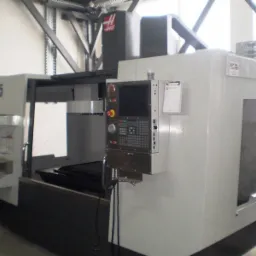 matryce, wykrojniki, wytłoczniki oraz wszelkie prace na Pionowe Centrum Obróbcze.