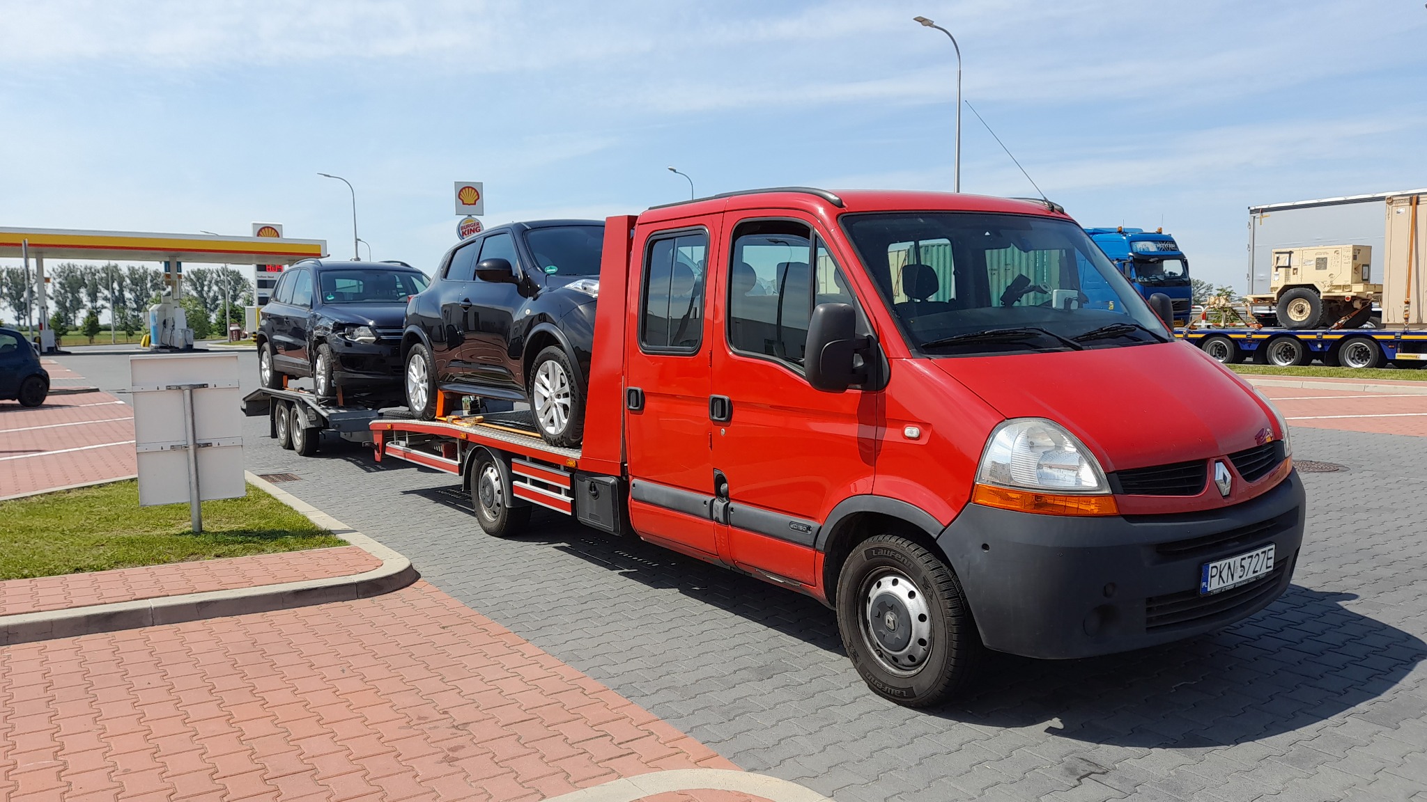 Transport na lawecie. Wyjazdy po auta.