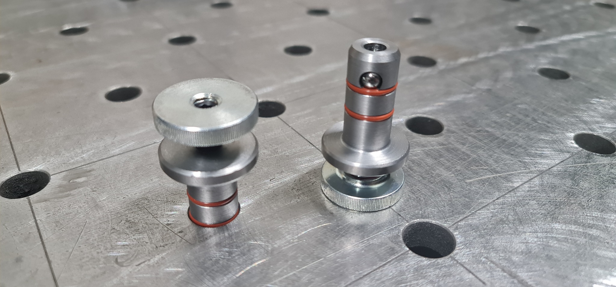 Trzpienie do stołów spawalniczych