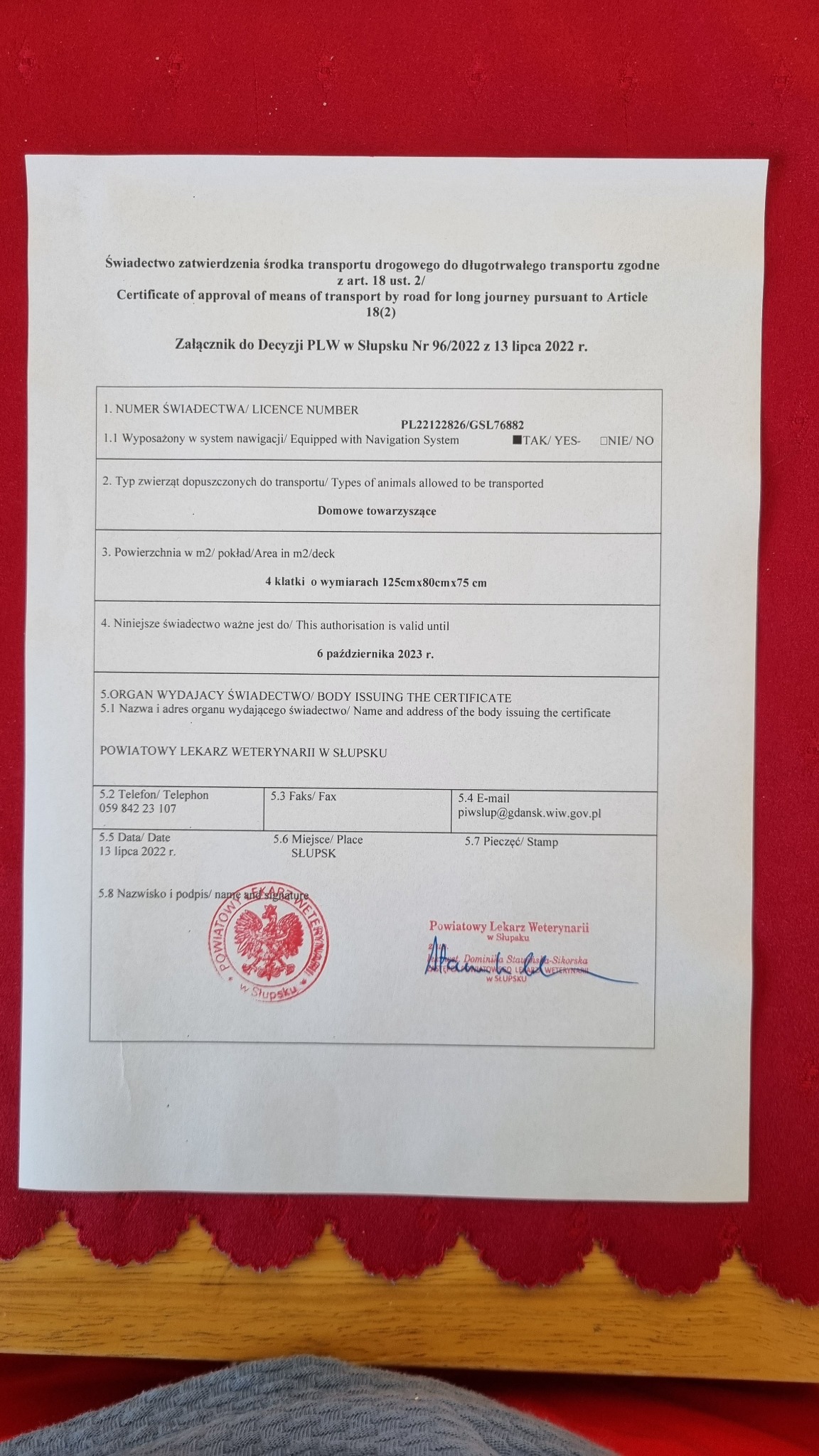 Skan świadectwa zatwierdzenia środka transportu drogowego do długotrwałego transportu, wydanego przez Powiatowego Lekarza Weterynarii w Słupsku, z informacją o dopuszczeniu transportu zwierząt...