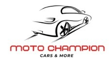 Czarno-białe logo Moto Champion z uproszczonym rysunkiem sportowego samochodu z tyłu, czerwony napis 'MOTO CHAMPION' nad napisem 'CARS & MORE'.