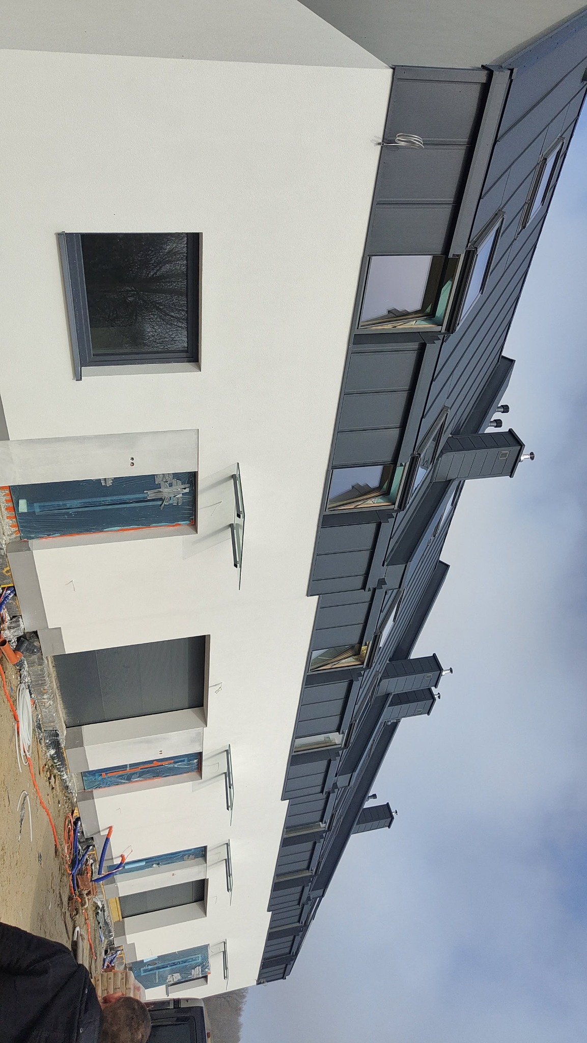 Dom w zabudowie szeregowej w stanie deweloperskim