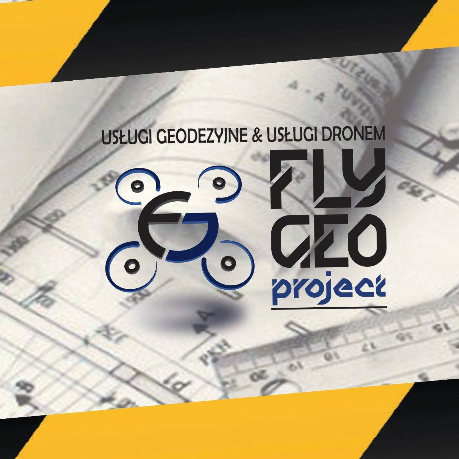 Logo firmy Fly Geo Project oferującej usługi geodezyjne i dronem, umieszczone na tle planu geodezyjnego z naniesioną podziałką.