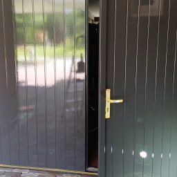 Renowacja bram garażowych okien drzwi i drewnianych elementów 