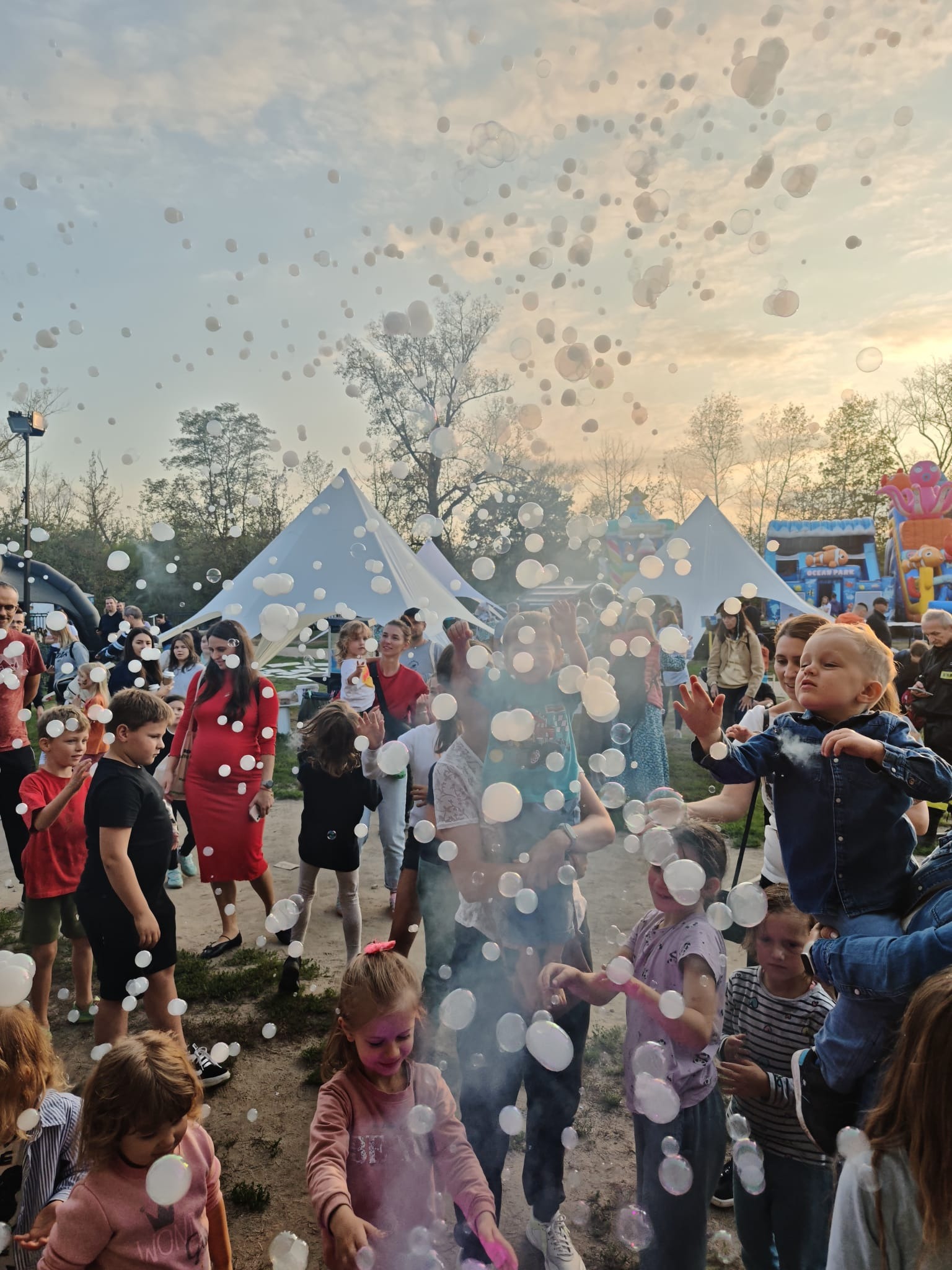 Wytwornica do baniek z dymem