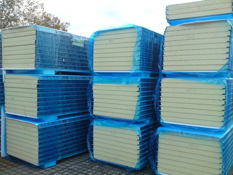 płyta warstwowa z rdzeniem styropianowym lub poliurytanowwym, konstrukcje stalowe