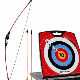 Zestaw do łucznictwa dla dzieci: czerwono-czarny łuk, dwie strzały z pomarańczowymi końcówkami oraz tarcza z numerami 6-10 na białym tle.
