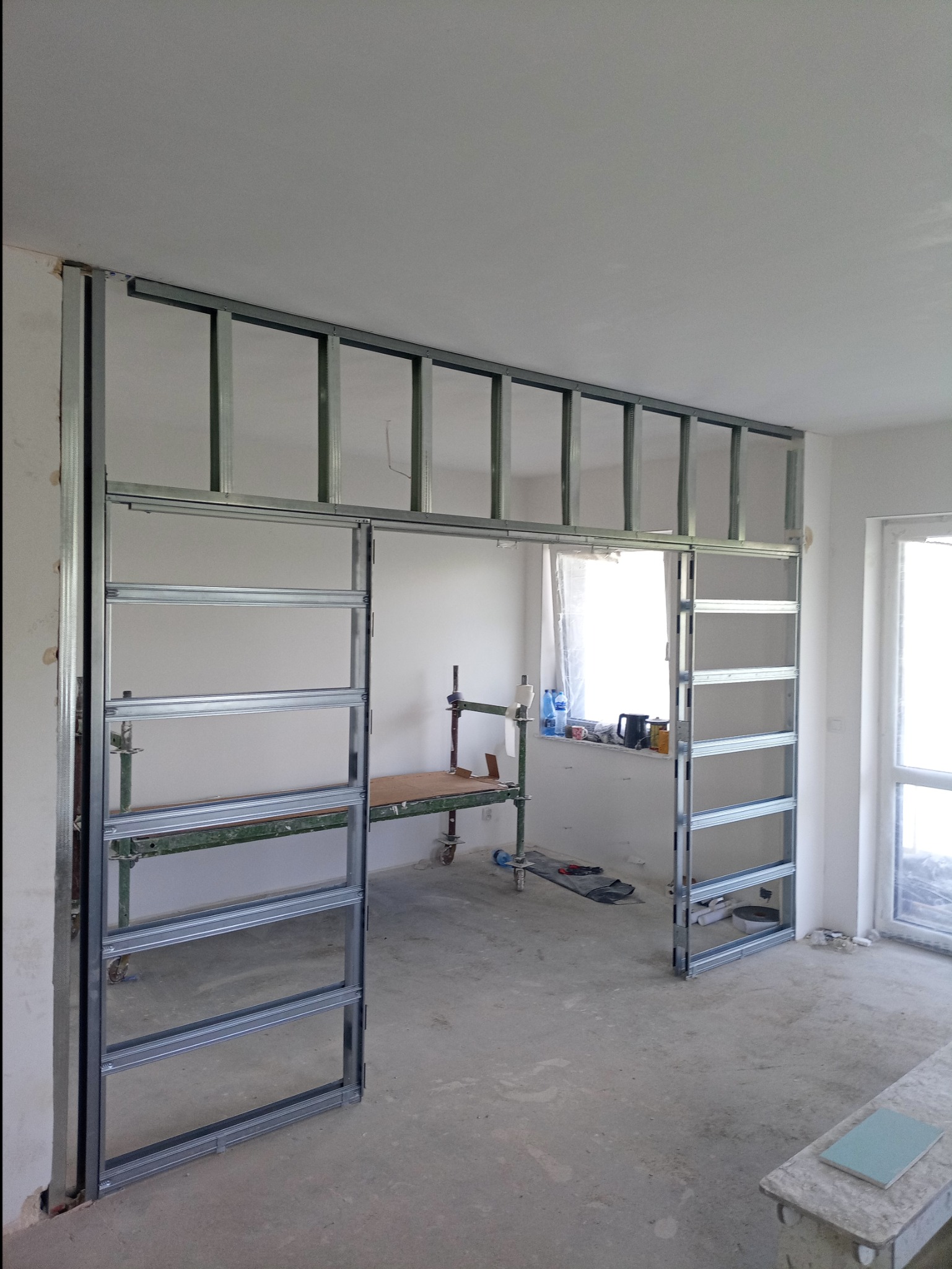 Montaż kasety do drzwi przesuwnych ,dwu skrzydłowych